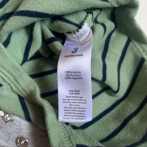 Carter’s Set of Baby Bodysuits - Picture 6 of 7